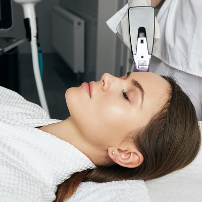 Power Microneedling With Radio Frequency